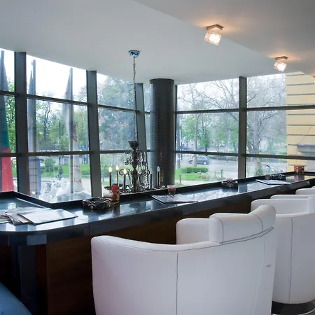 布尔加斯酒店 酒店