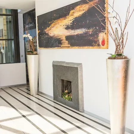 布尔加斯酒店 4*