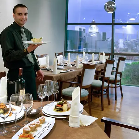 хотел Бургас 4*