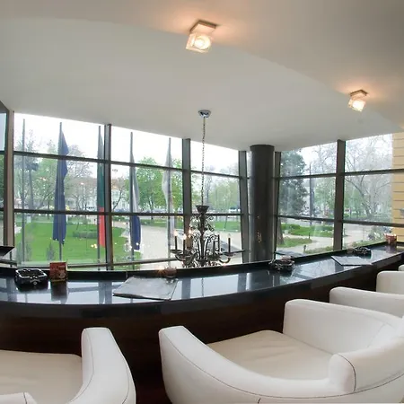 Hotel Burgas Hotell 4*